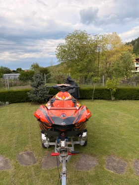 ����� �� �������� �� ���� Bombardier Sea Doo Spark 2up