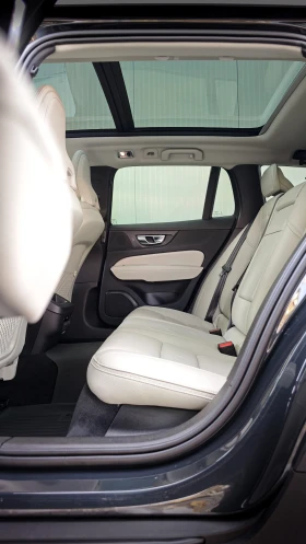 Volvo V60 Cross Country 2.0 D3 AWD AUT Panorama harman/kardon, снимка 7