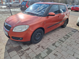 Skoda Fabia, снимка 1 - Автомобили и джипове - 43998344