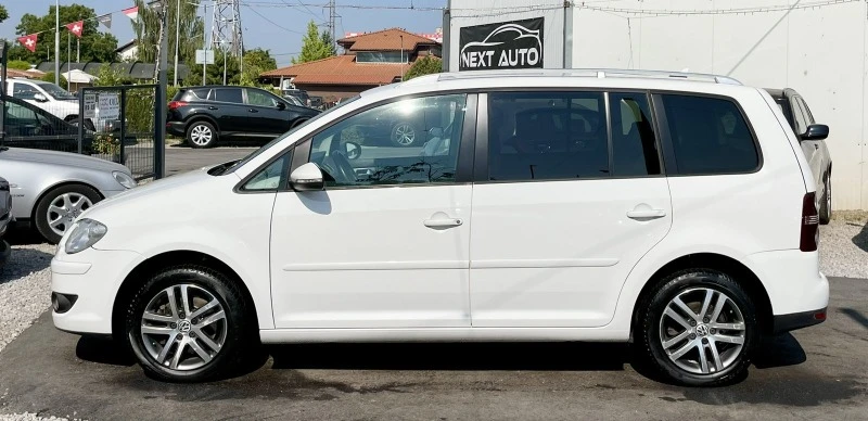 VW Touran ECOFUEL DSG NAVI, снимка 8 - Автомобили и джипове - 46642074