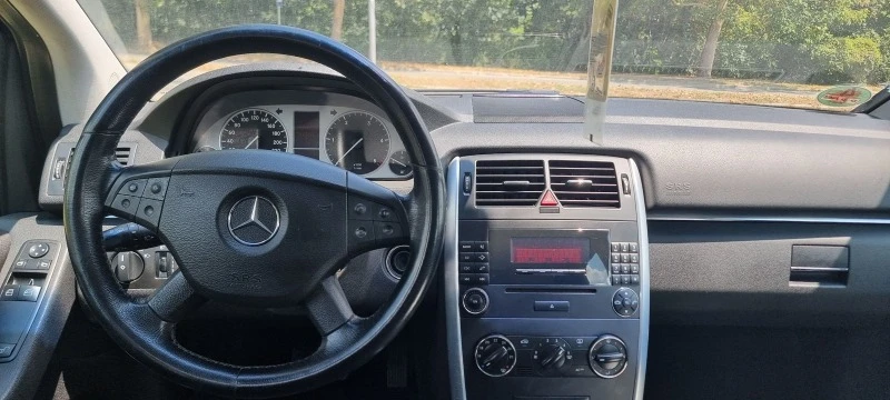 Mercedes-Benz B 200 2.0 CDI, снимка 7 - Автомобили и джипове - 46670356