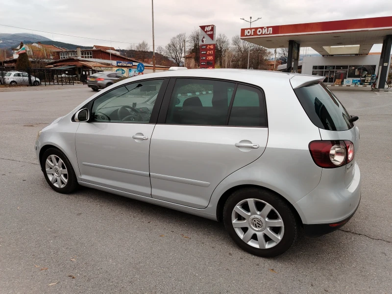 VW Golf Plus 2.0 TDI, снимка 8 - Автомобили и джипове - 48245070