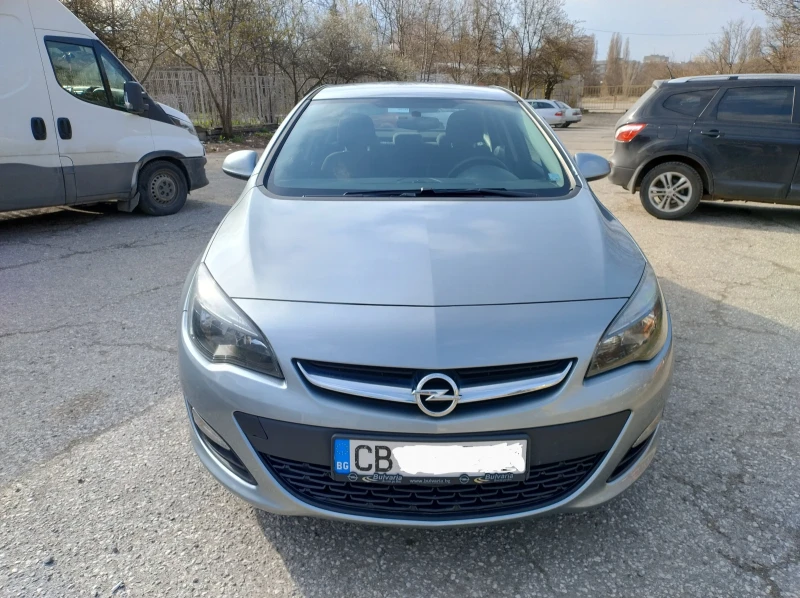 Opel Astra J 1.6, снимка 2 - Автомобили и джипове - 48338034