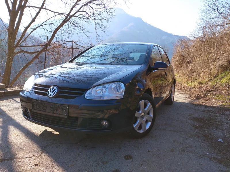 VW Golf 1, 6 i, снимка 1 - Автомобили и джипове - 49225592