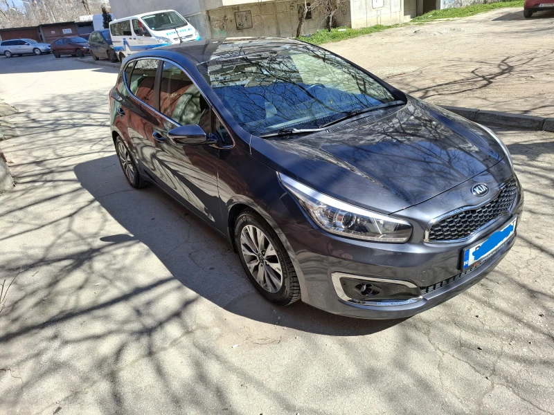 Kia Ceed, снимка 9 - Автомобили и джипове - 49475317