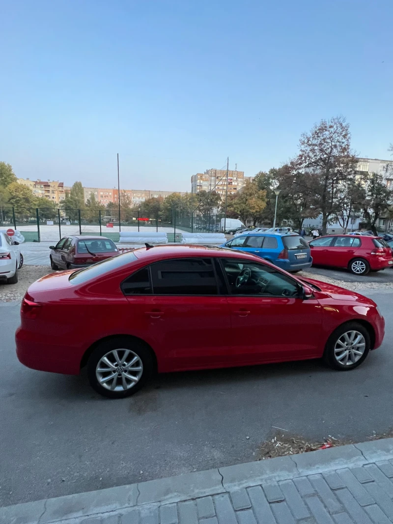 VW Jetta 2.5 SE SPORT, снимка 7 - Автомобили и джипове - 50920339