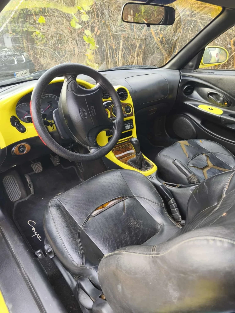Hyundai Coupe, снимка 11 - Автомобили и джипове - 52634827