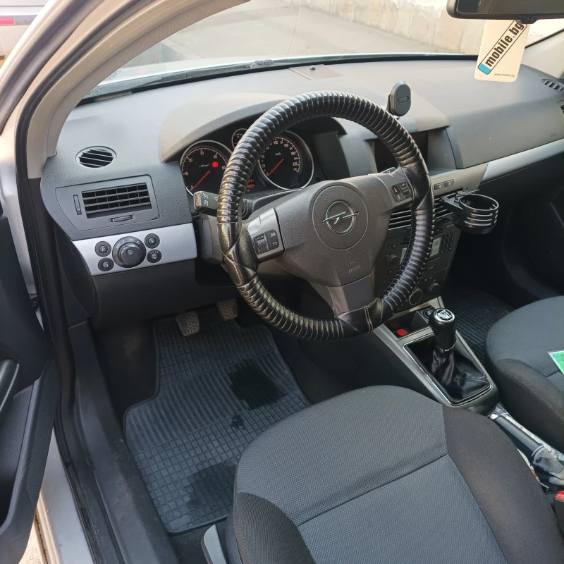 Opel Astra, снимка 6 - Автомобили и джипове - 52527284