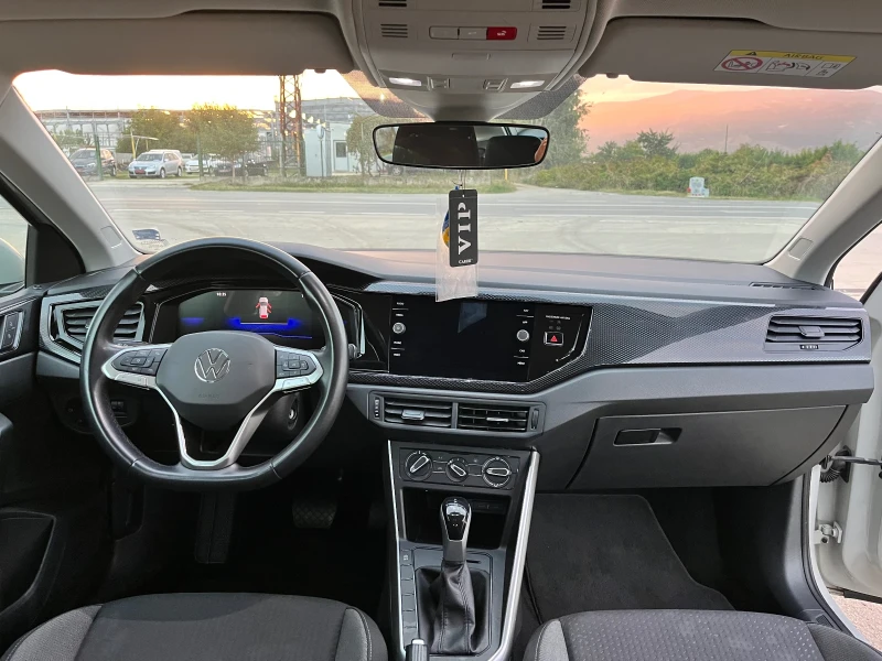 VW Taigo 1.0 TSI, снимка 7 - Автомобили и джипове - 52311302