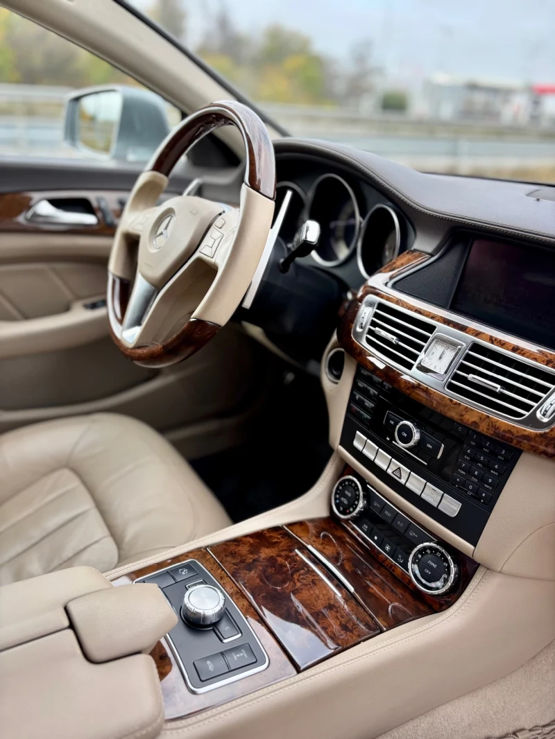 Mercedes-Benz CLS 350 AMG, снимка 12 - Автомобили и джипове - 52349864