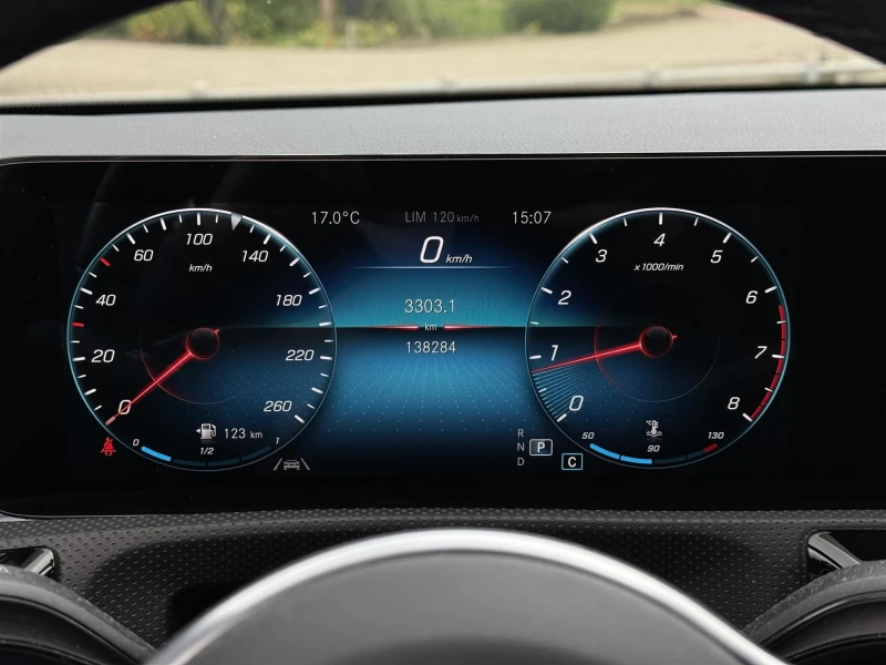 Mercedes-Benz CLA Shooting Brake 200 Business Solution , снимка 16 - Автомобили и джипове - 52751857