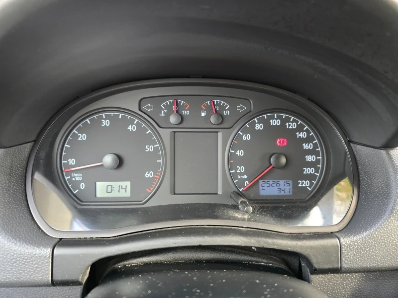 VW Polo, снимка 5 - Автомобили и джипове - 53126499