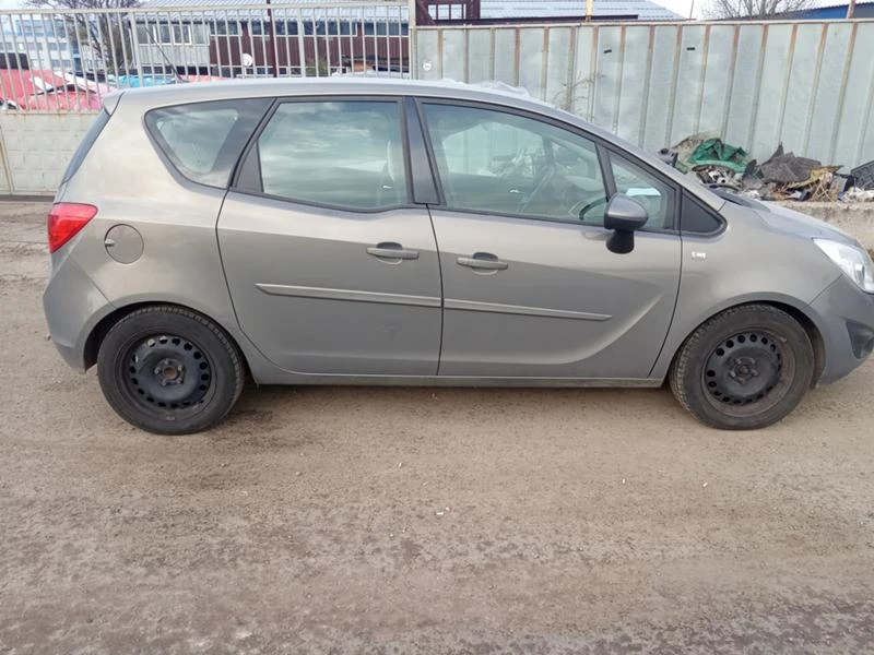 Opel Meriva 1.7CDTI tip A17DTS, снимка 2 - Автомобили и джипове - 30775467