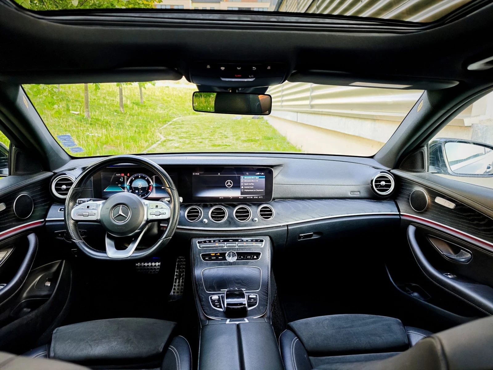 Mercedes-Benz E 220 AMG / DIGITAL / CAMERA / CAR PLAY / CAM / PODGREV - изображение 4