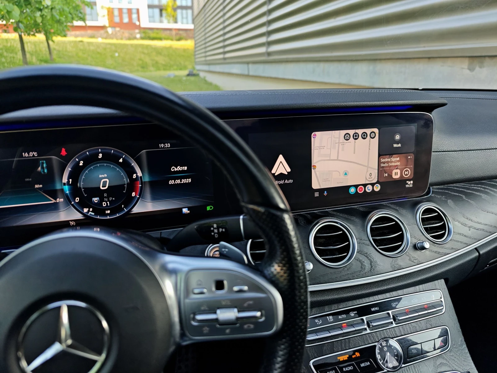 Mercedes-Benz E 220 AMG / DIGITAL / CAMERA / CAR PLAY / CAM / PODGREV - изображение 5