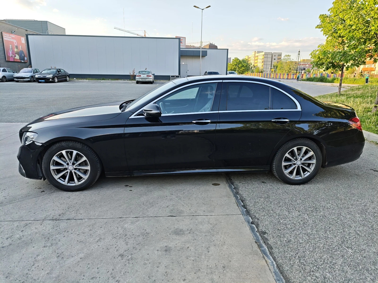 Mercedes-Benz E 220 AMG / DIGITAL / CAMERA / CAR PLAY / CAM / PODGREV - изображение 8