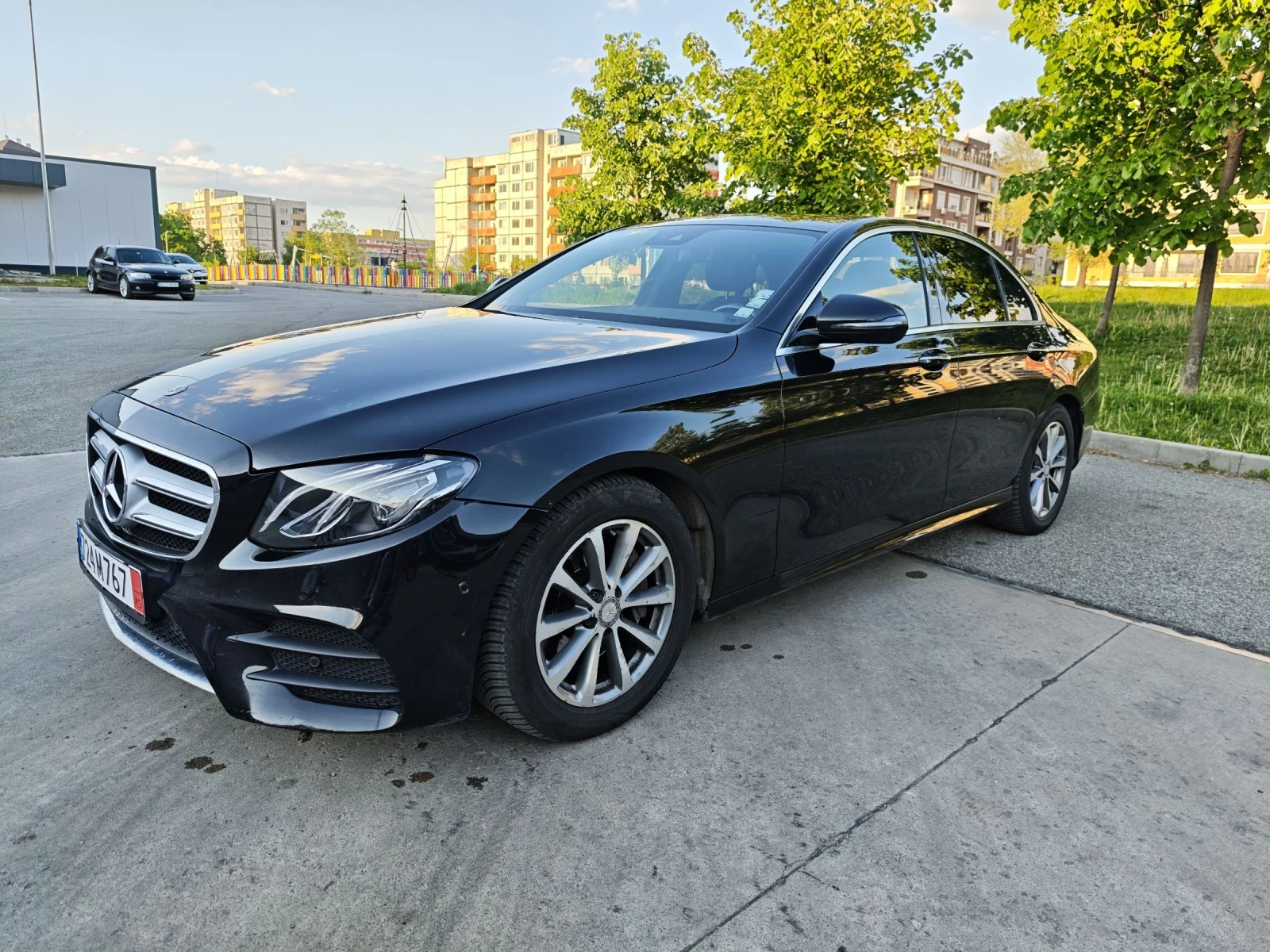 Mercedes-Benz E 220 AMG / DIGITAL / CAMERA / CAR PLAY / CAM / PODGREV - изображение 2