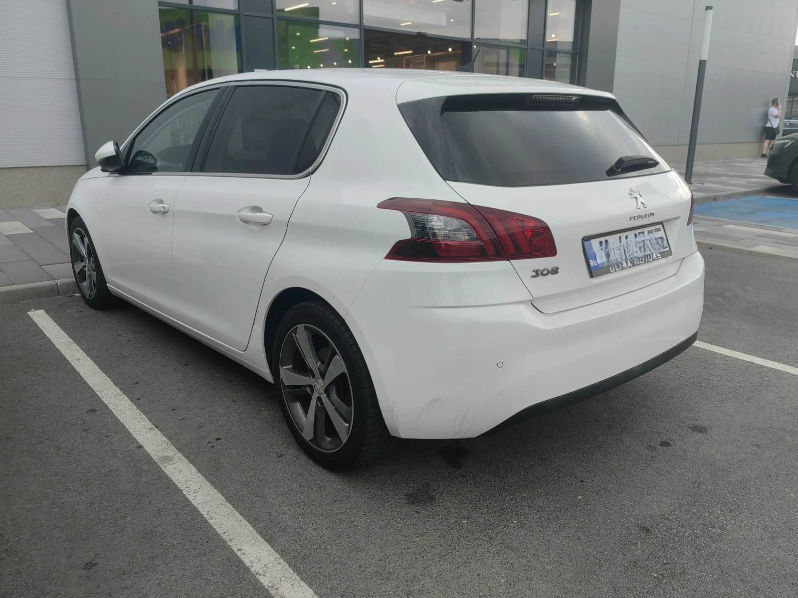 Peugeot 308 1.6Blue-Hdi 120кс - изображение 4
