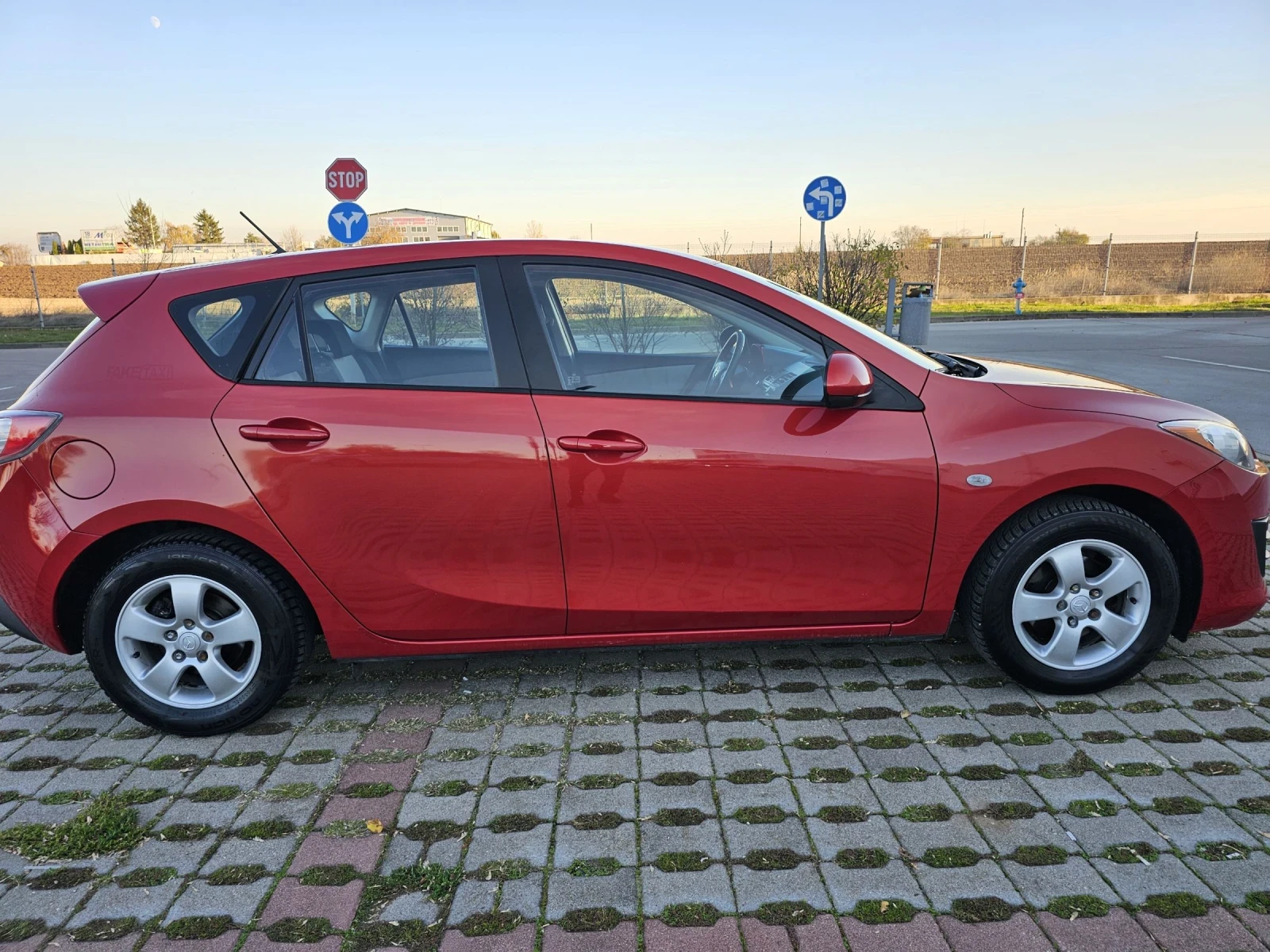 Mazda 3 1.6i 105k.c TX PLUS - изображение 4