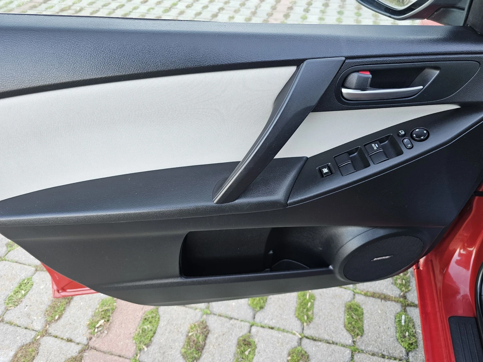 Mazda 3 1.6i 105k.c TX PLUS - изображение 9