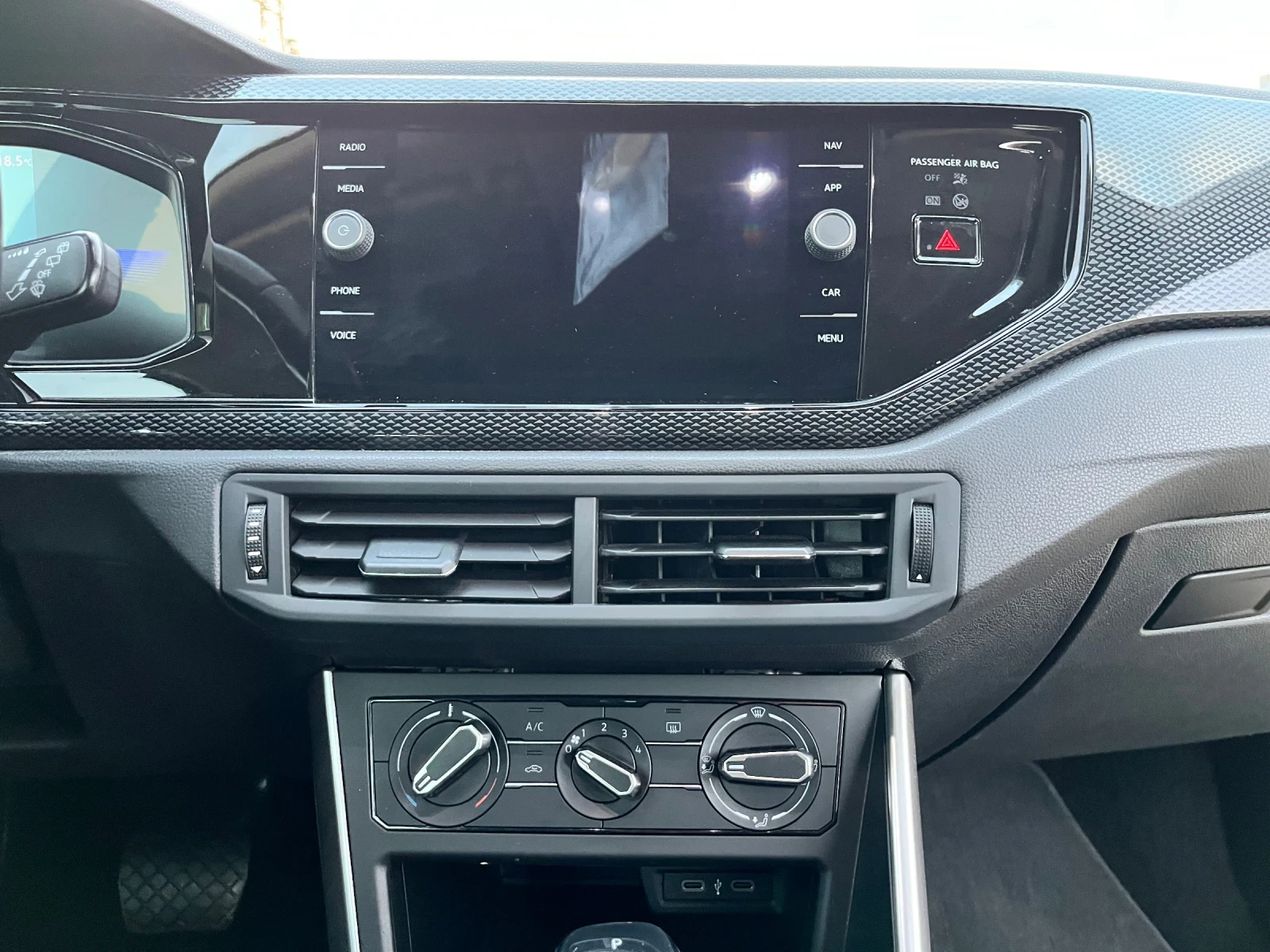 VW Taigo 1.0 TSI | Mobile.bg   13