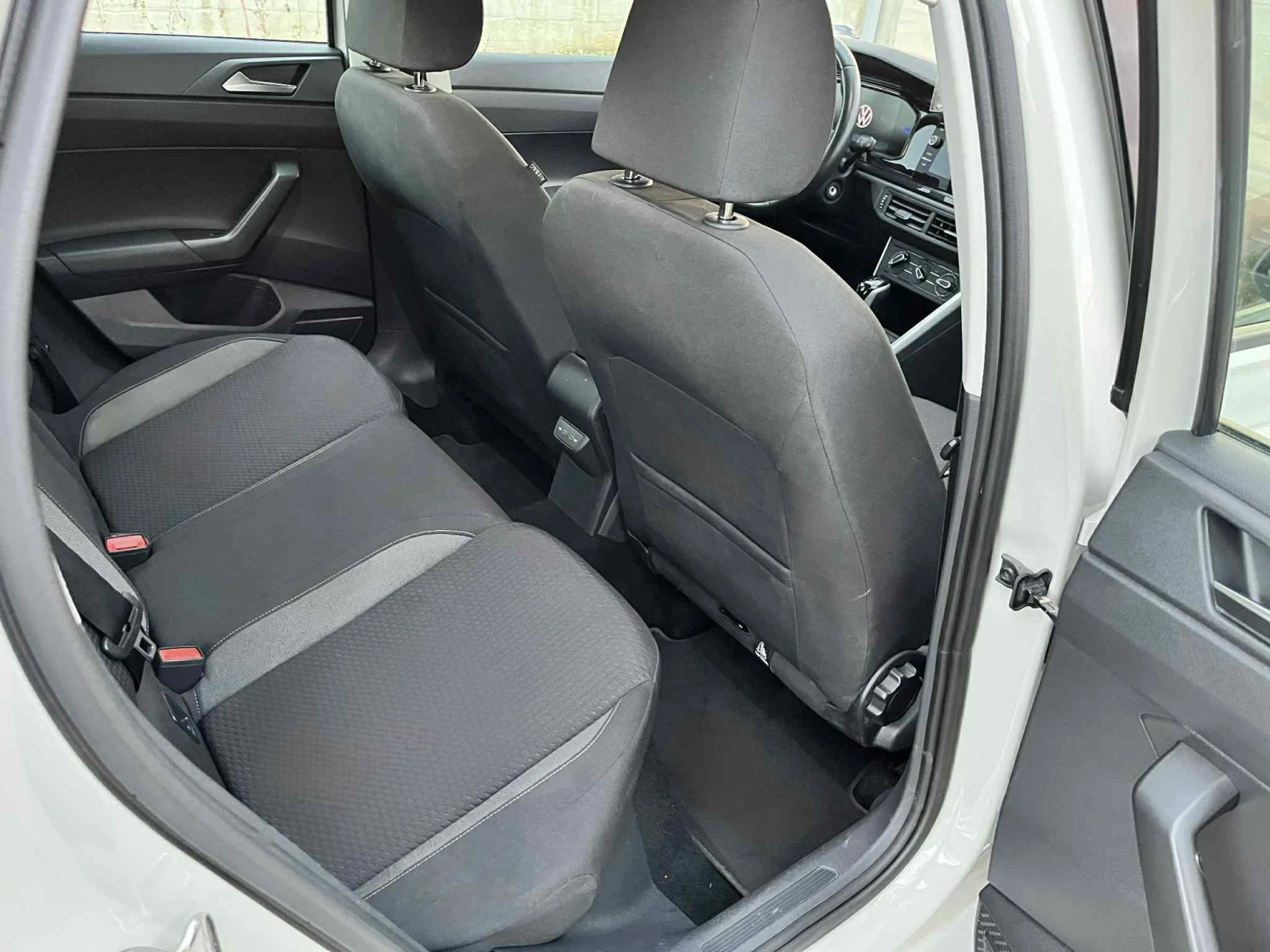 VW Taigo 1.0 TSI | Mobile.bg   11