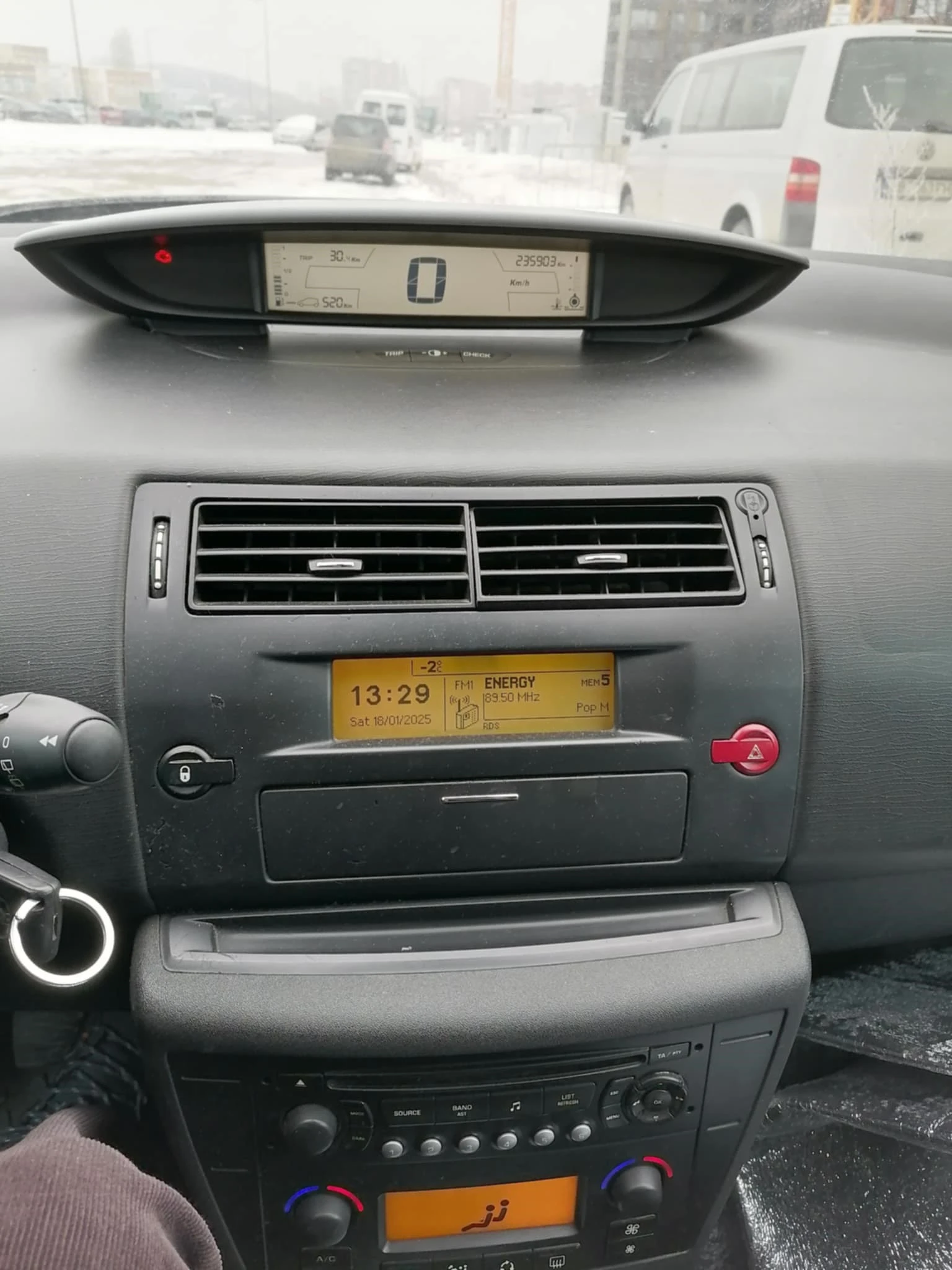 Citroen C4  - изображение 9