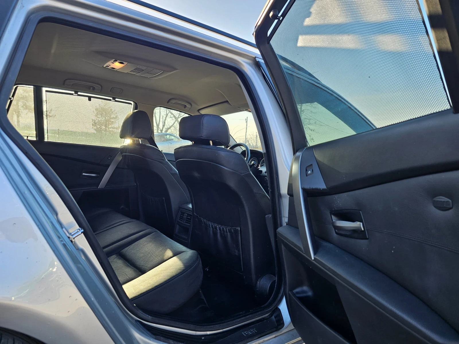 BMW 525 М54 192кс 1 собственик 2 комплекта гуми и джанти, снимка 11 - Автомобили и джипове - 53757026