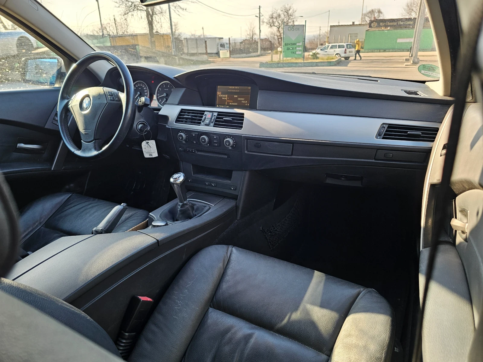 BMW 525 М54 192кс 1 собственик 2 комплекта гуми и джанти, снимка 9 - Автомобили и джипове - 53757026