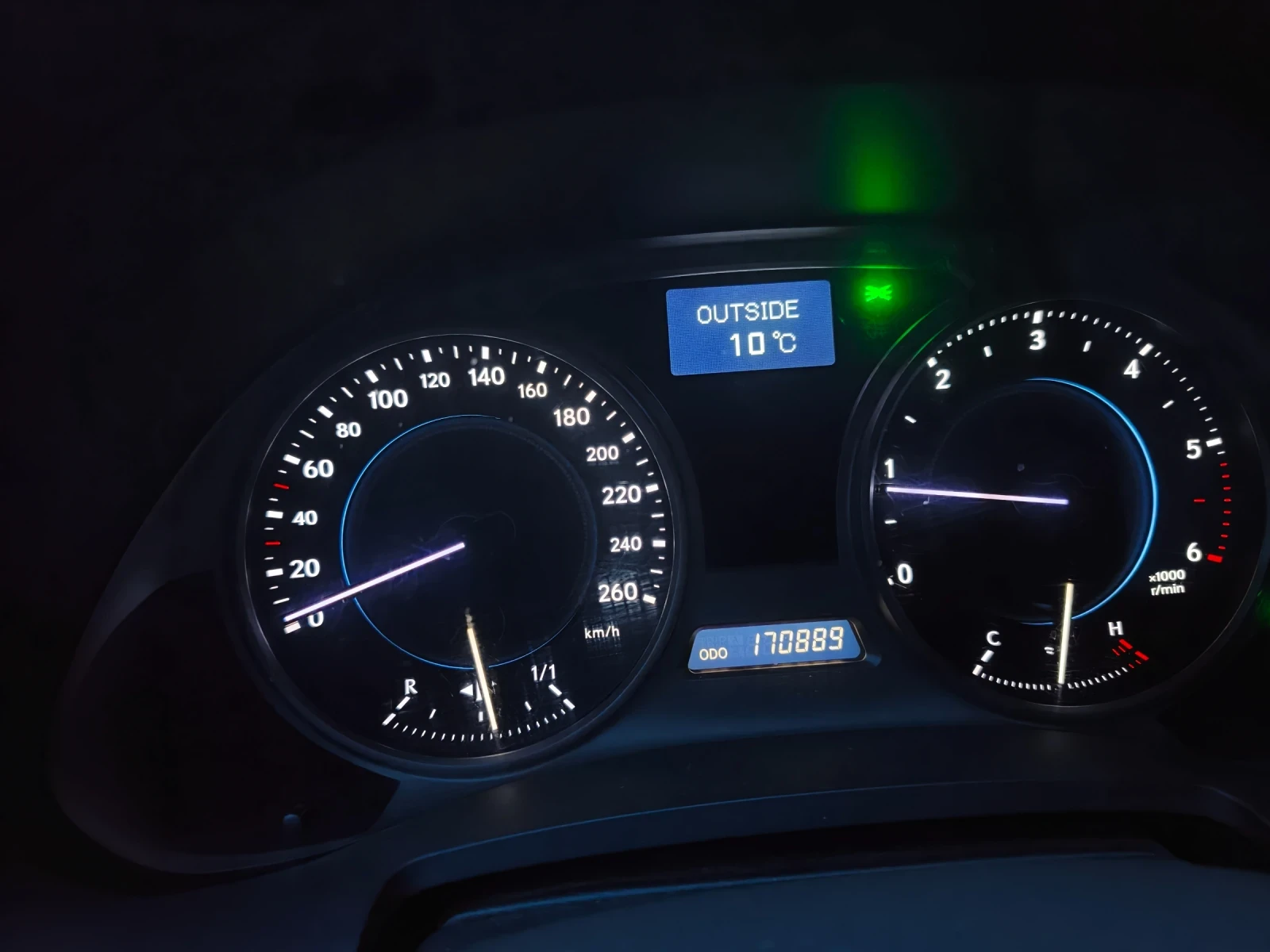 Lexus IS 220d, снимка 8 - Автомобили и джипове - 53906404