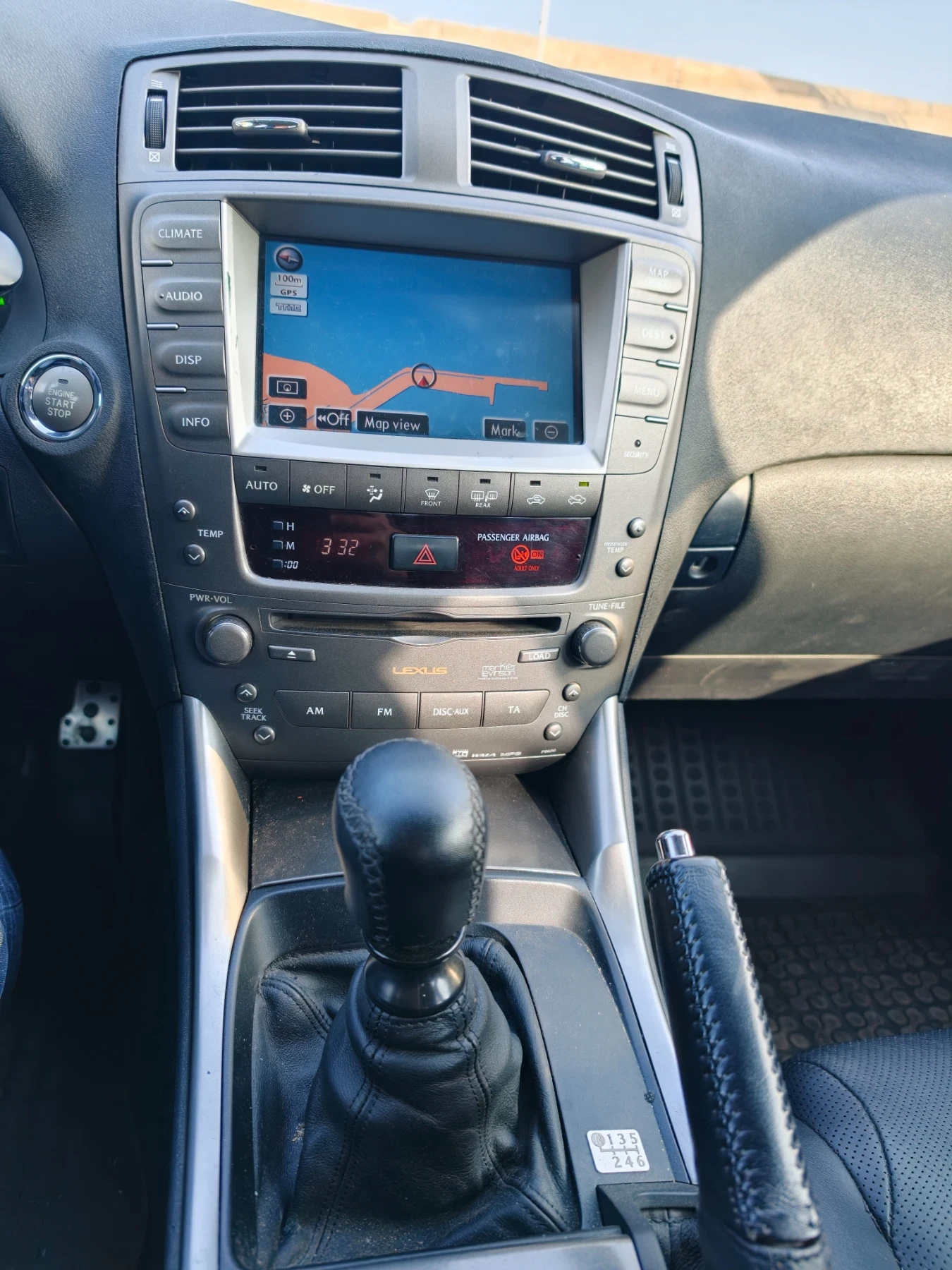 Lexus IS 220d, снимка 7 - Автомобили и джипове - 53906404