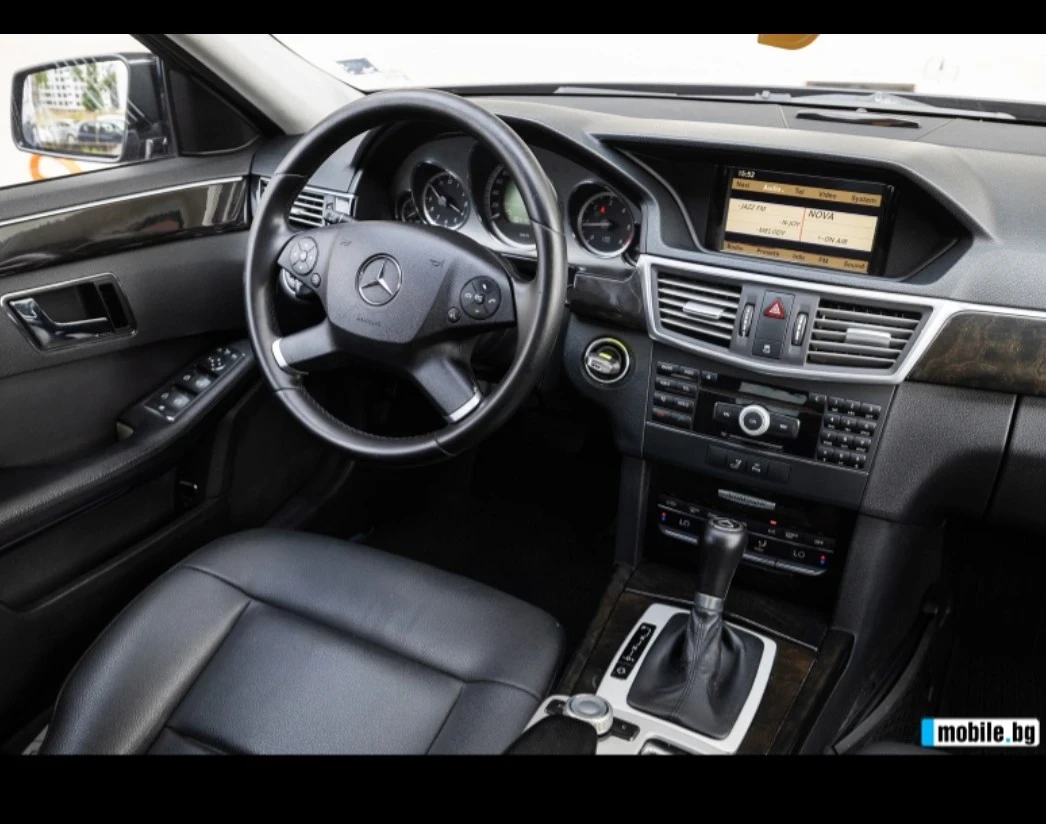 Mercedes-Benz E 220, снимка 7 - Автомобили и джипове - 53933265