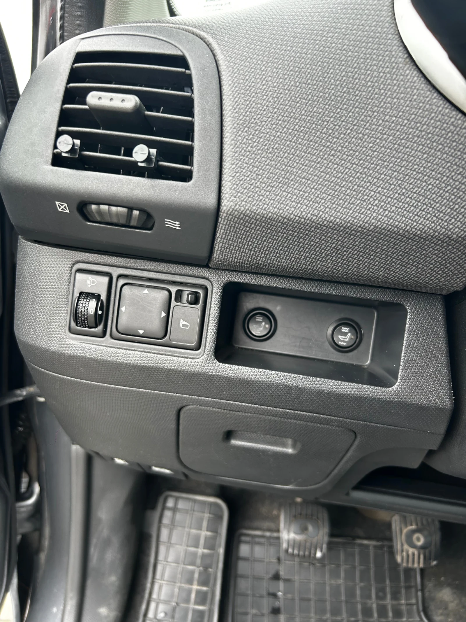 Nissan Micra, снимка 5 - Автомобили и джипове - 53936847