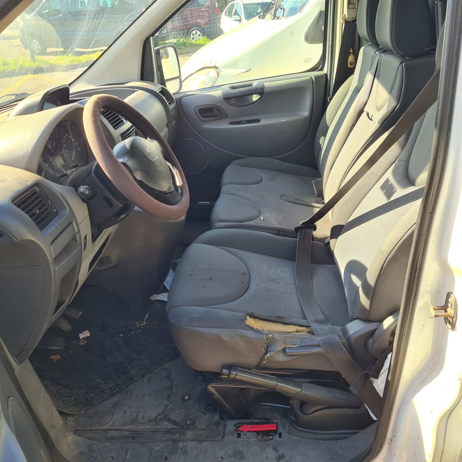 Peugeot Expert, снимка 15 - Автомобили и джипове - 53983057