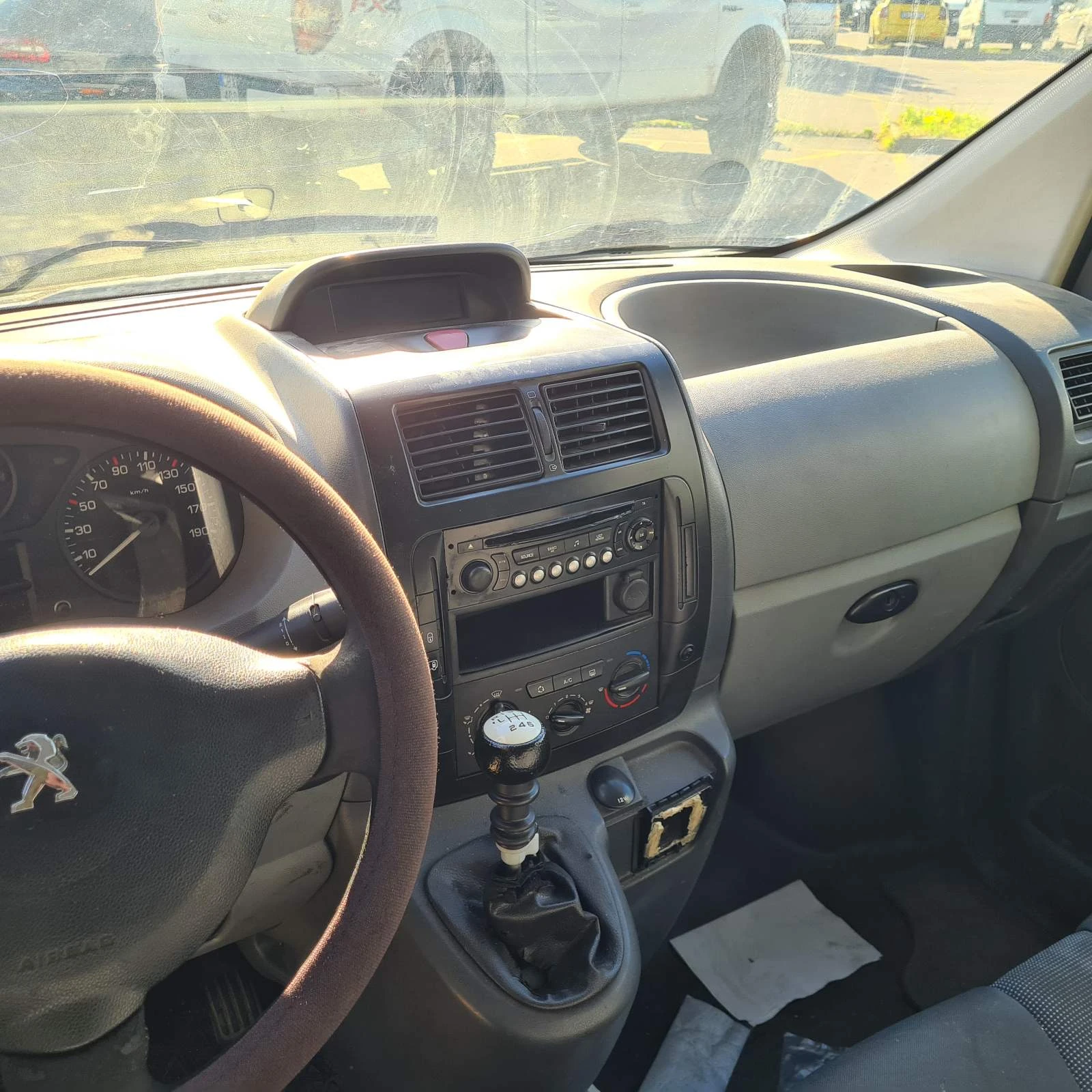 Peugeot Expert, снимка 8 - Автомобили и джипове - 53983057