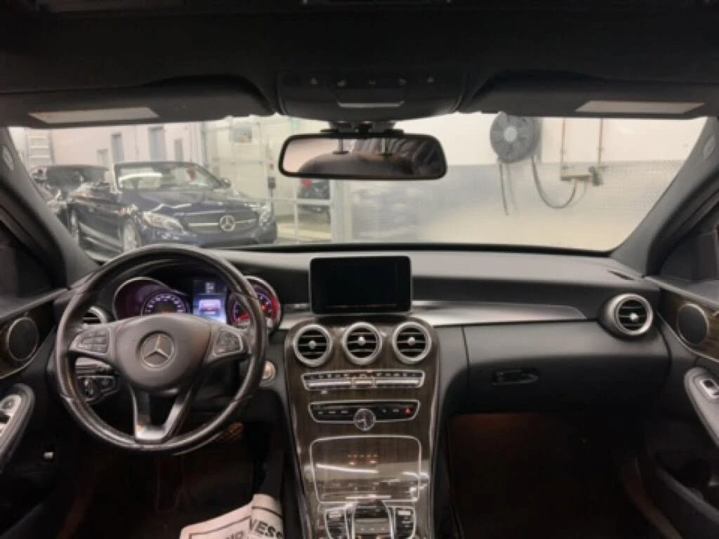 Mercedes-Benz C 300 АвтоКредит* (ЦЕНА ДО БГ), снимка 15 - Автомобили и джипове - 53999795