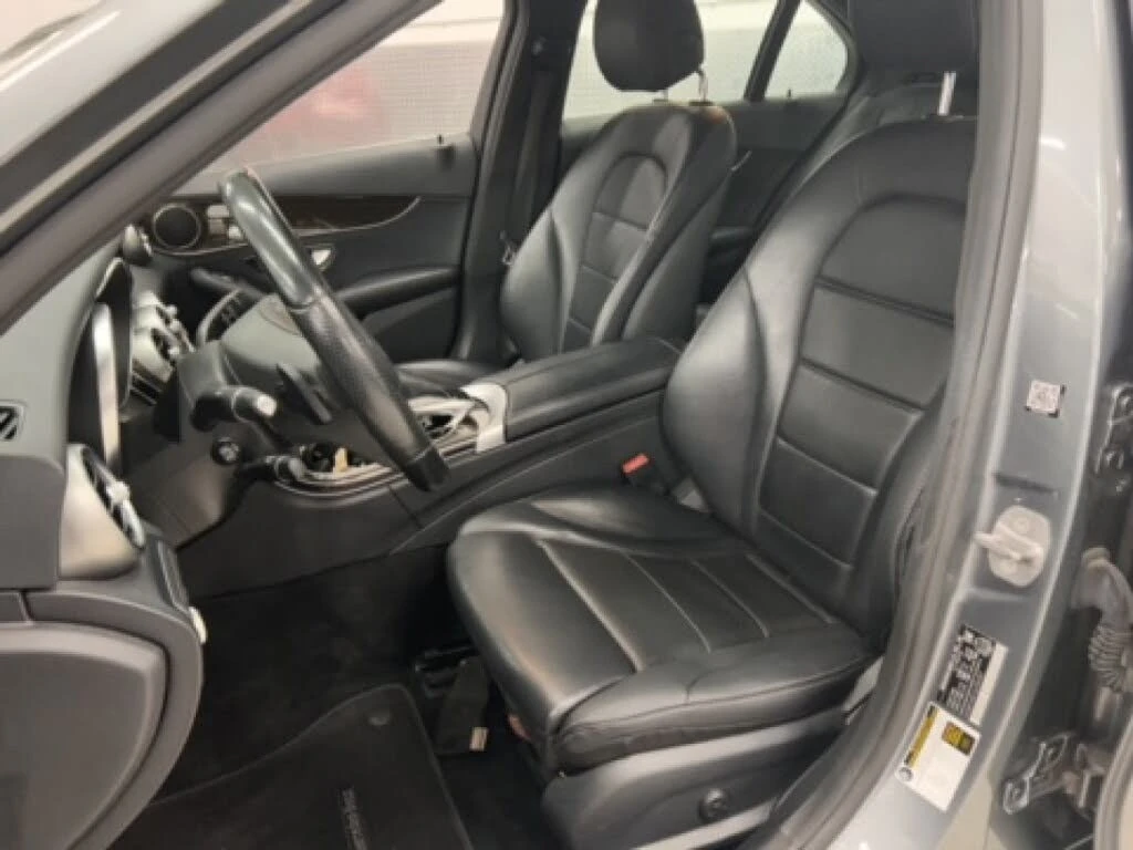 Mercedes-Benz C 300 АвтоКредит* (ЦЕНА ДО БГ), снимка 7 - Автомобили и джипове - 53999795