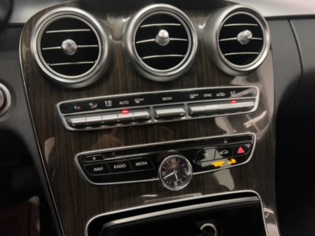 Mercedes-Benz C 300 АвтоКредит* (ЦЕНА ДО БГ), снимка 12 - Автомобили и джипове - 53999795