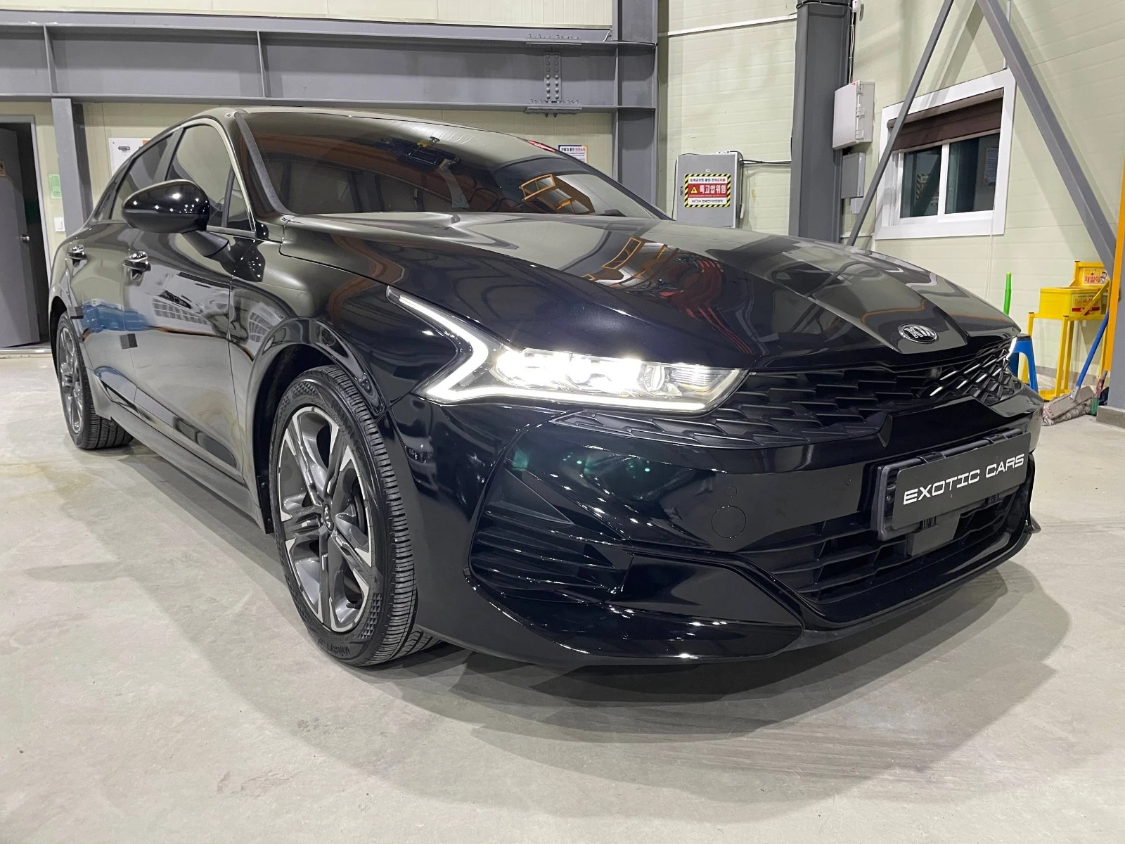 Kia K5 2.0 MPI ! Noblesse ! | Auto.bg — изображение 1