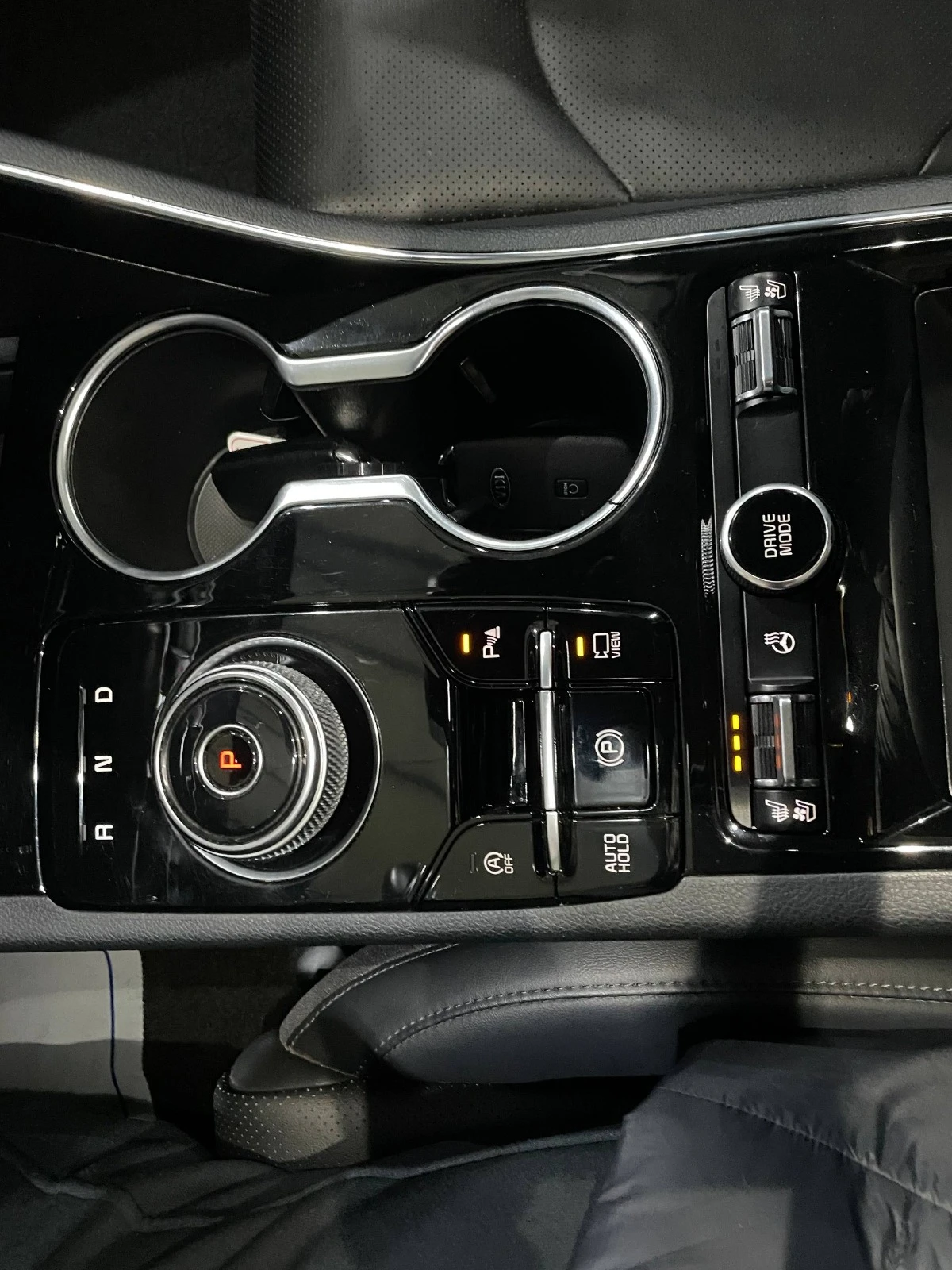 Kia K5 2.0 MPI ! Noblesse !, снимка 17 - Автомобили и джипове - 54137780