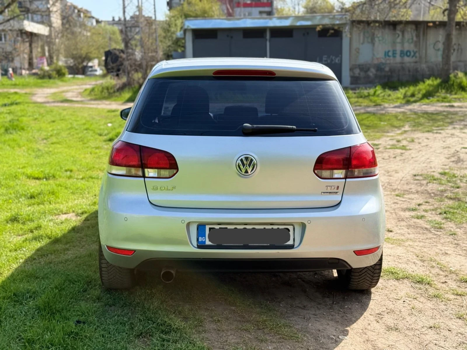 VW Golf GTI КОЖЕН САЛОН/ПАРКТРОНИК/КЛИМАТРОНИК/МУЛТИВОЛАН, снимка 4 - Автомобили и джипове - 54214925