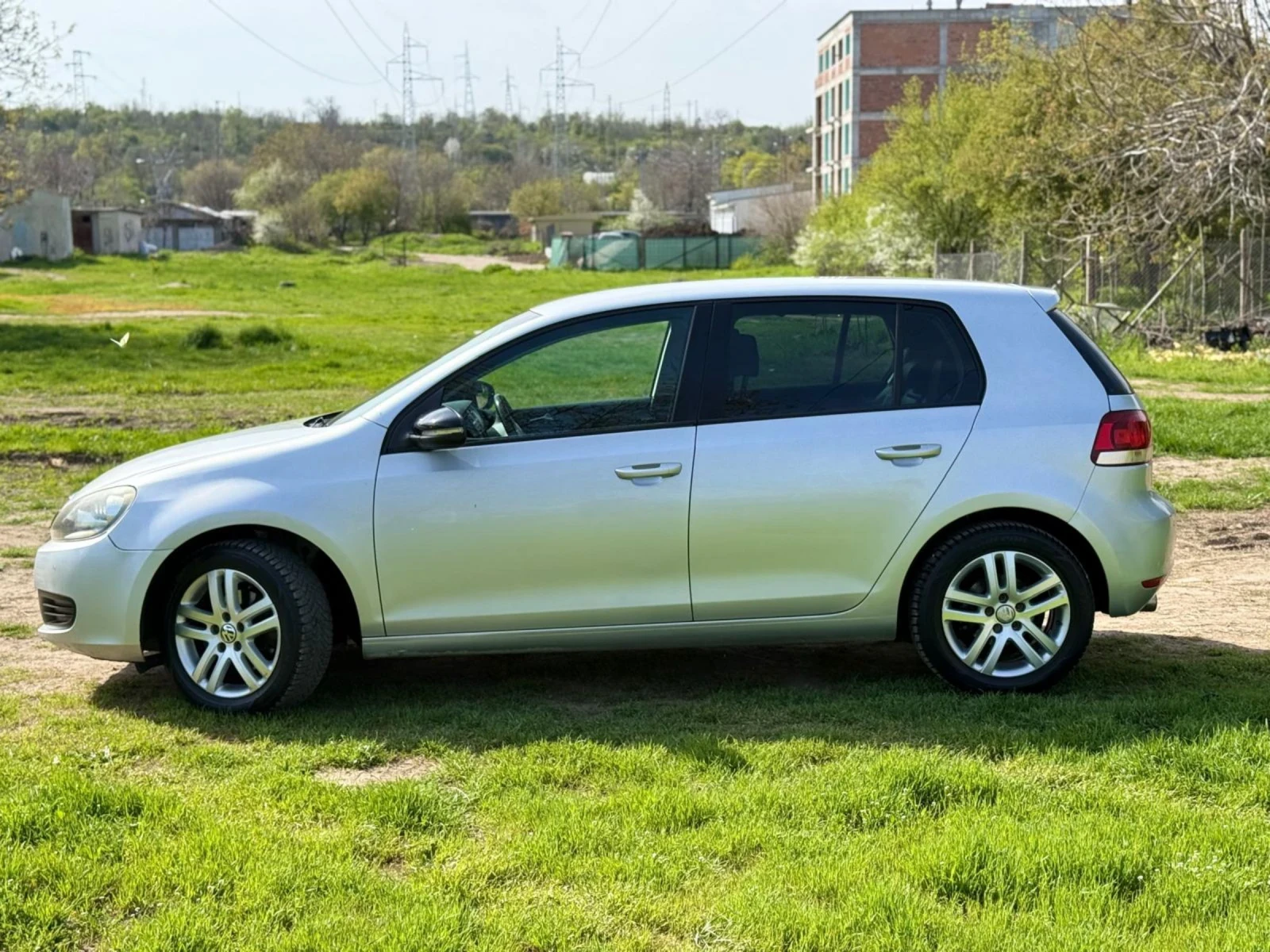 VW Golf GTI КОЖЕН САЛОН/ПАРКТРОНИК/КЛИМАТРОНИК/МУЛТИВОЛАН, снимка 3 - Автомобили и джипове - 54214925