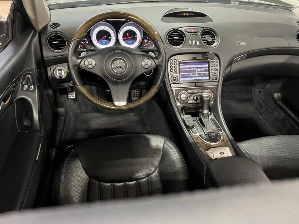 Mercedes-Benz SL 500 * MATTE BLACK* HARMAN KARDON* AMG PKG* , снимка 9 - Автомобили и джипове - 54249440
