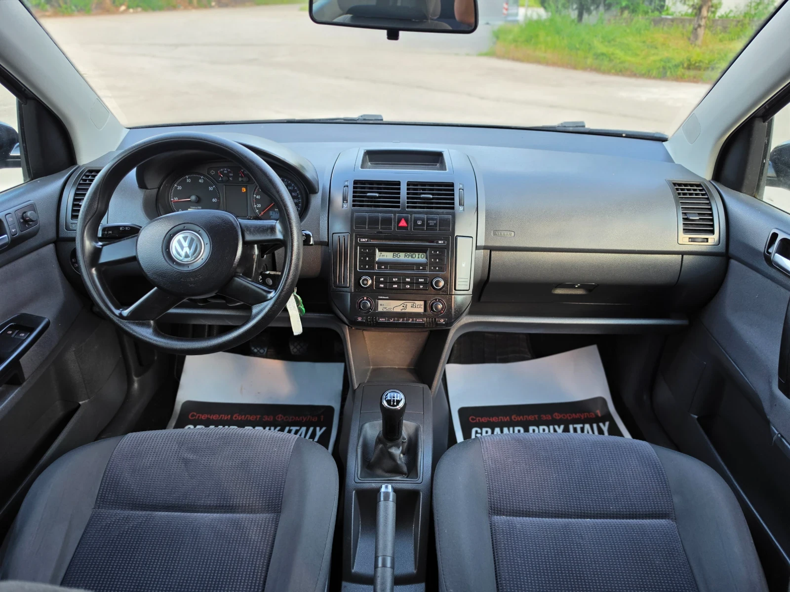 VW Polo 1.2i 64hp * КЛИМАТРОНИК * EURO 4 * , снимка 12 - Автомобили и джипове - 54663530