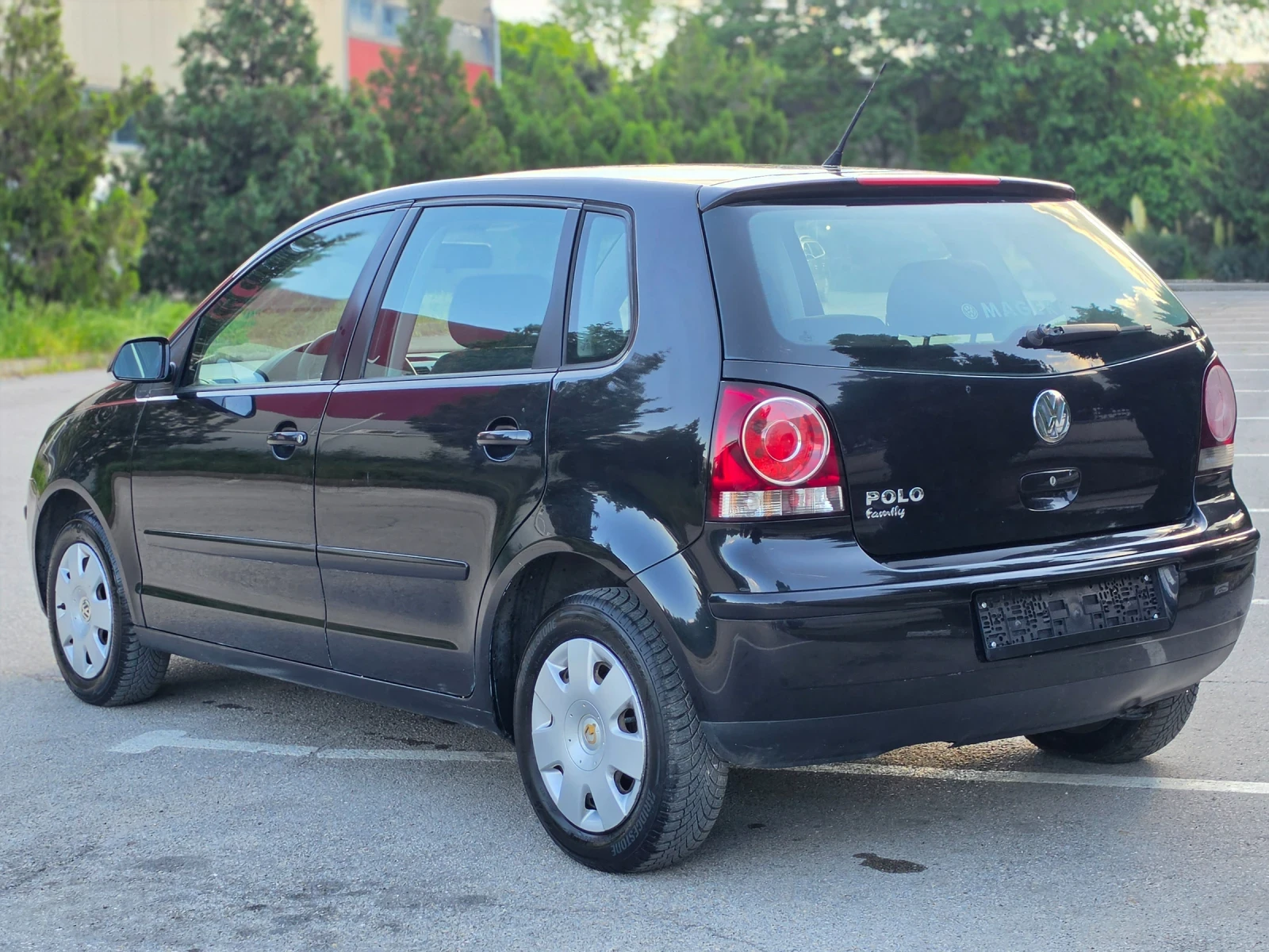 VW Polo 1.2i 64hp * КЛИМАТРОНИК * EURO 4 * , снимка 16 - Автомобили и джипове - 54663530