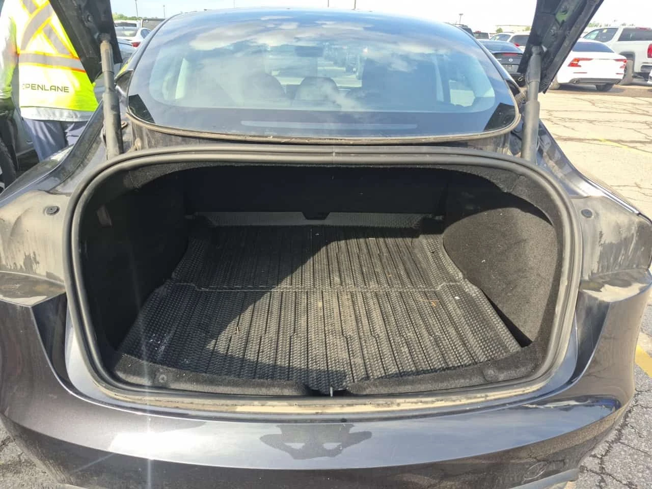 Tesla Model 3  PREMIUM| PANO| ОБДУХВАНЕ| 2 KЛЮЧА| , снимка 14 - Автомобили и джипове - 54868657