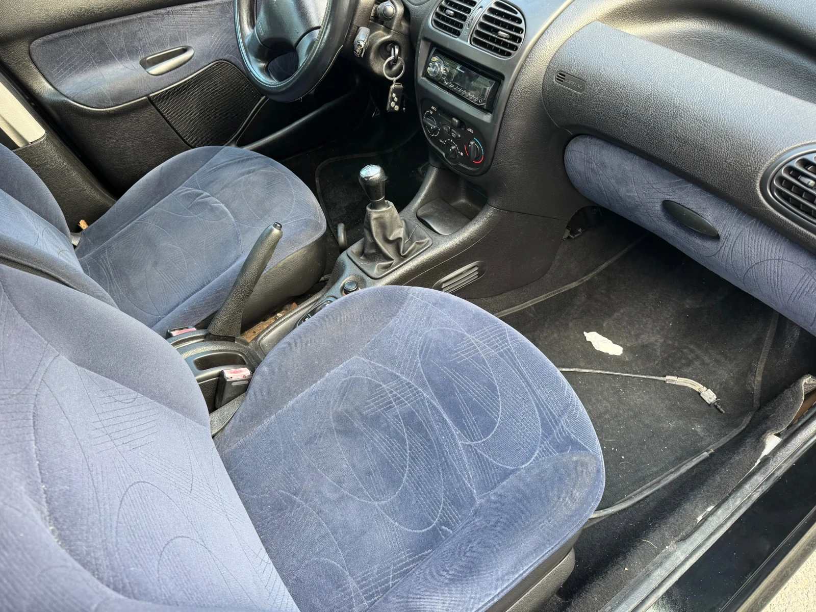 Peugeot 206 1.4 i, снимка 9 - Автомобили и джипове - 55266091