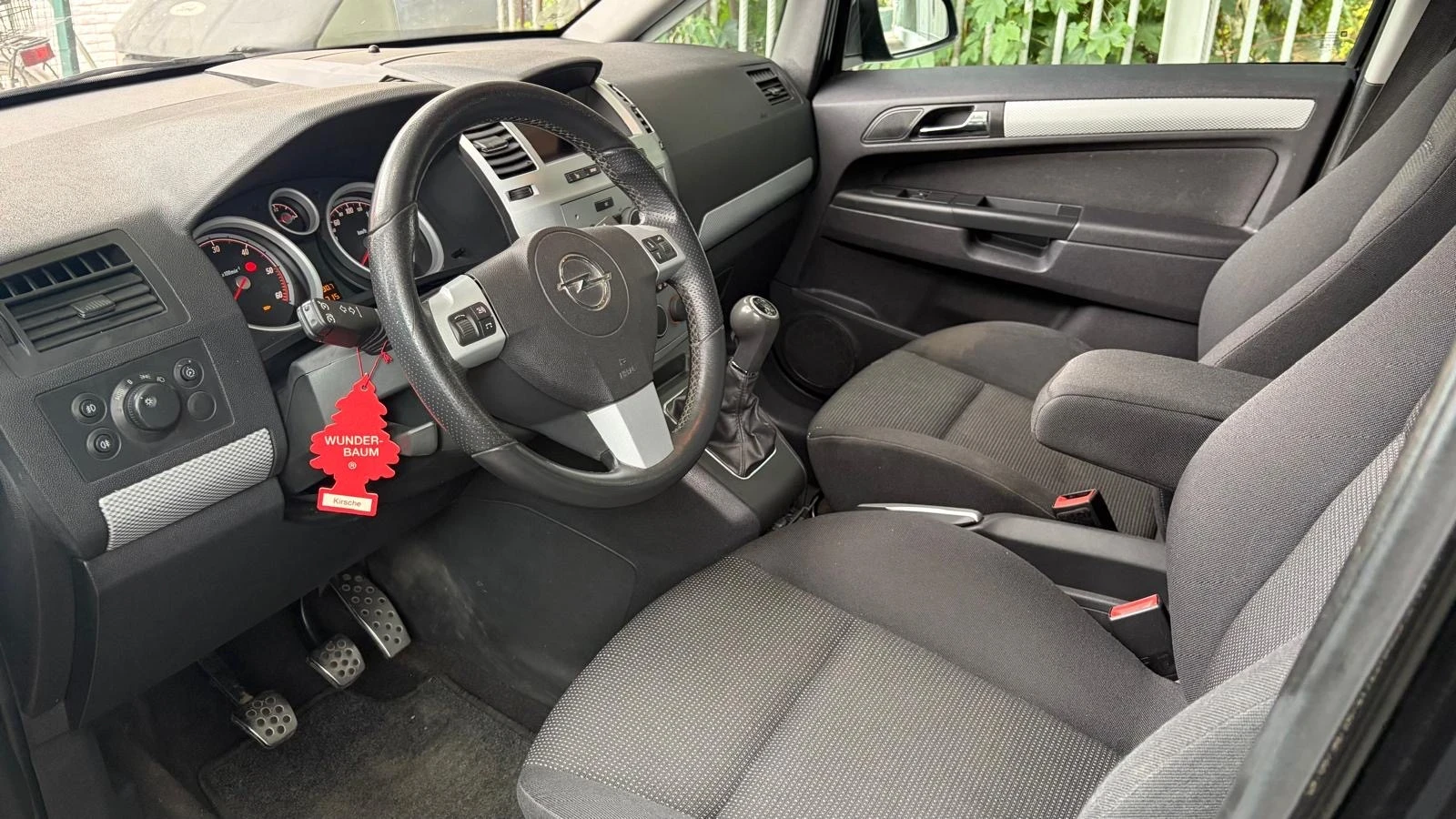 Opel Zafira OPC LINE / 150ps, снимка 7 - Автомобили и джипове - 55602799