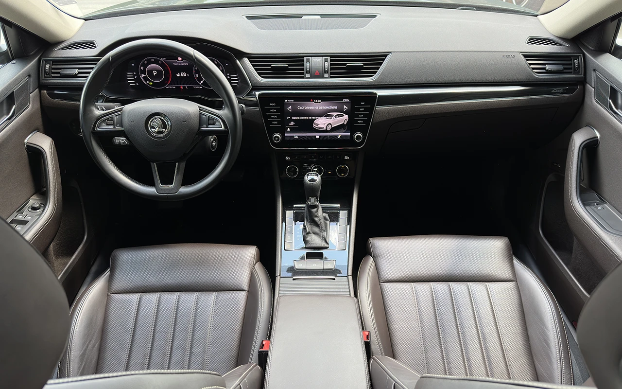 Skoda Superb 2.0 TDI DSG Laurin & Klement, снимка 5 - Автомобили и джипове - 55636102