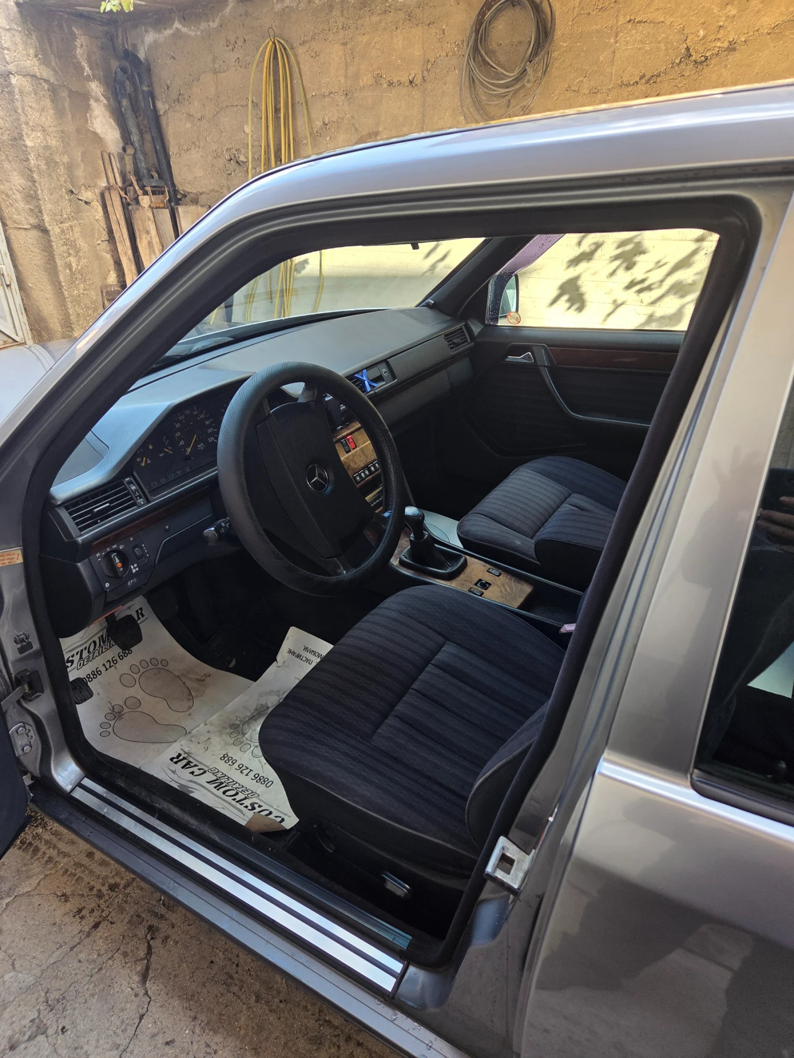 Mercedes-Benz 124 E200, снимка 7 - Автомобили и джипове - 56297881